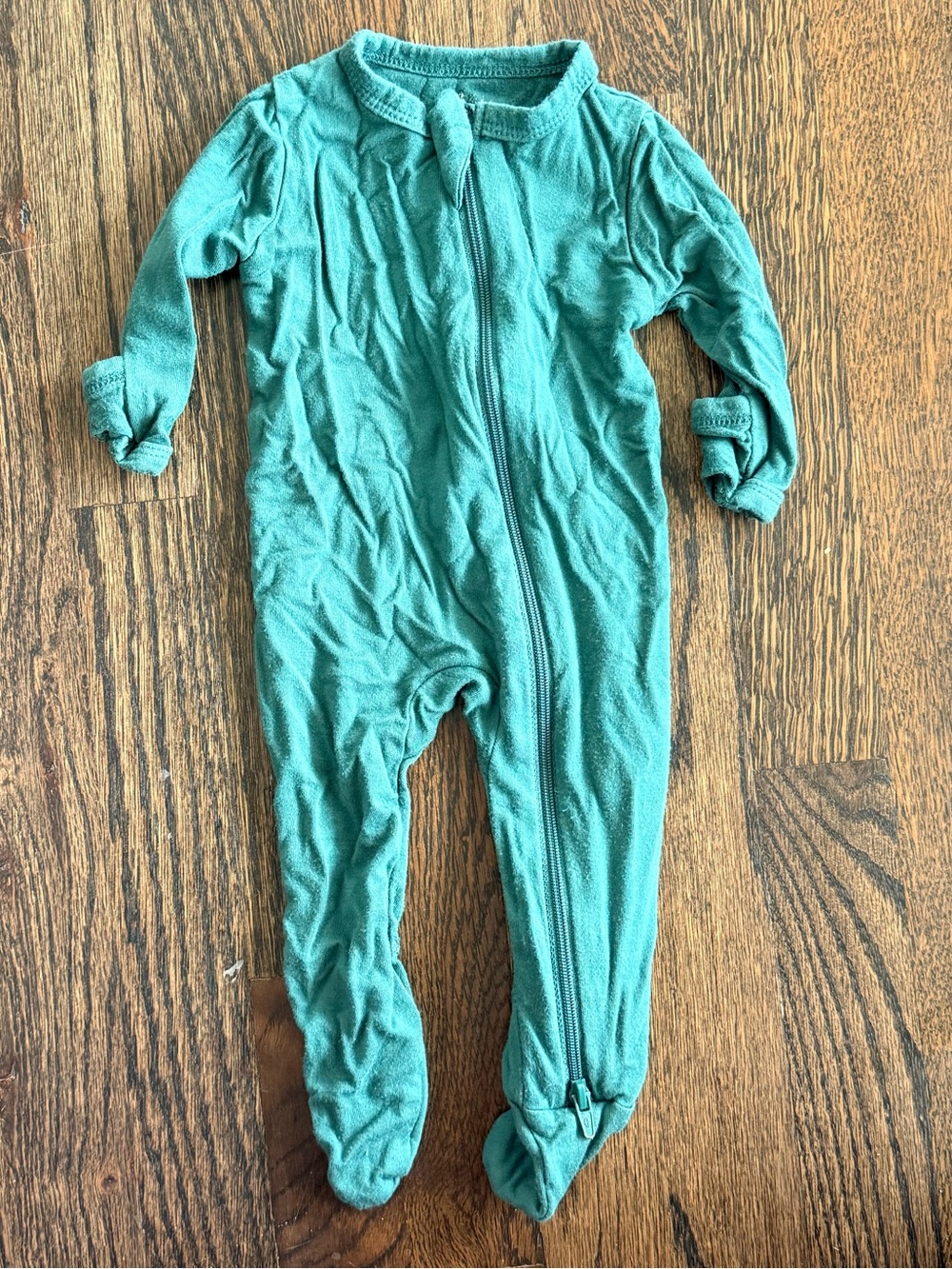 Kyte Baby Teal Green One-Piece Footed Zip Romper Newborn